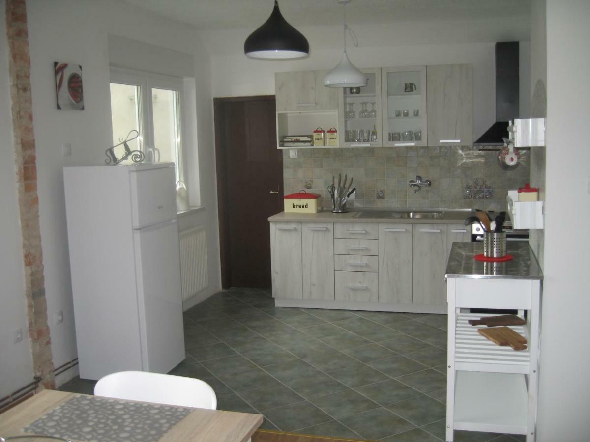 R&G Apartment Zirovnica Zewnętrze zdjęcie