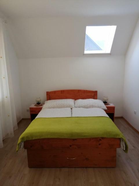 R&G Apartment Zirovnica Zewnętrze zdjęcie